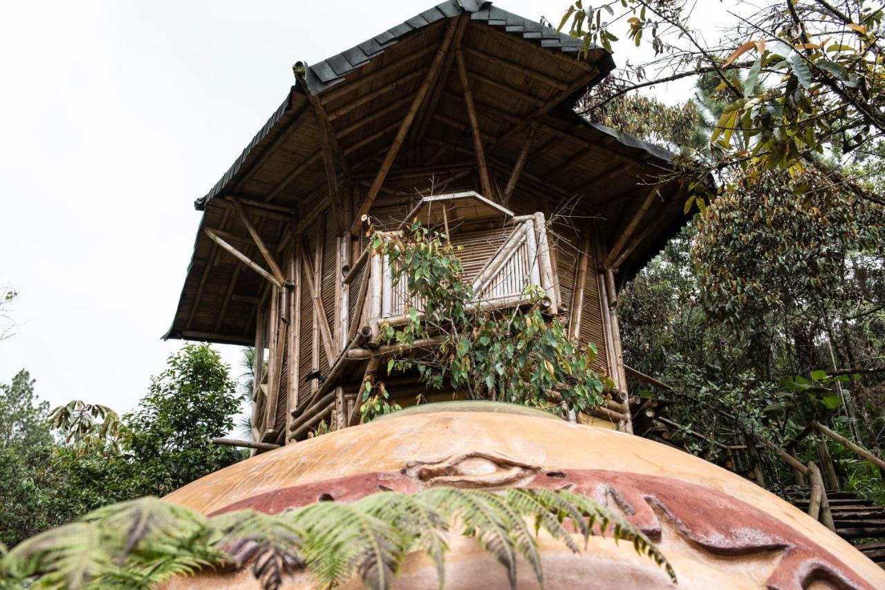 Hotel Guatape Adrianas Bambu Екстер'єр фото