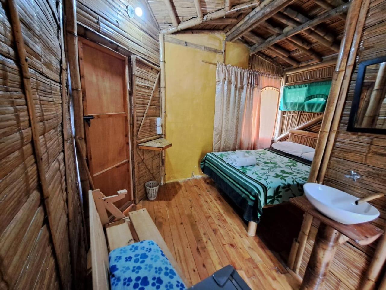 Hotel Guatape Adrianas Bambu Екстер'єр фото