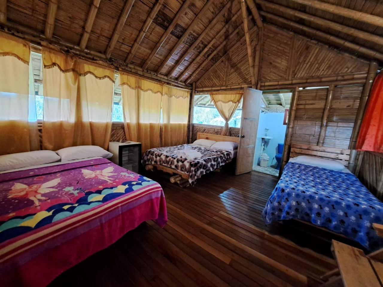 Hotel Guatape Adrianas Bambu Екстер'єр фото